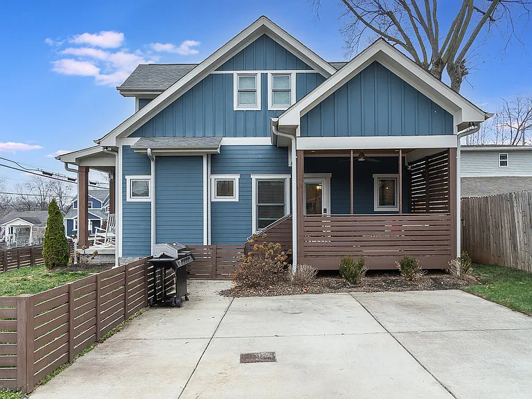 925 Mansfield Ave — Photo 44