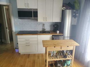 1008 Queens Blvd #2, Kitchener, ON N2M1B4