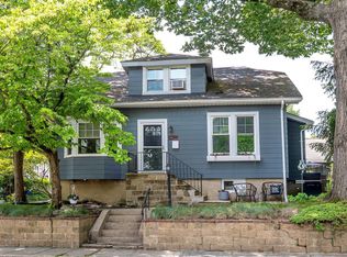 148 Main Ave, Sea Cliff, NY 11579