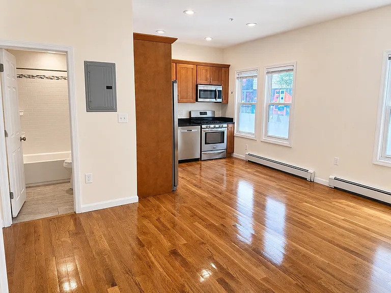 91 Tremont St #1 — Photo 8