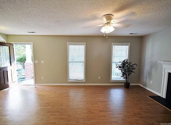 3rd image of 7721 Prairie Rose Ln #46