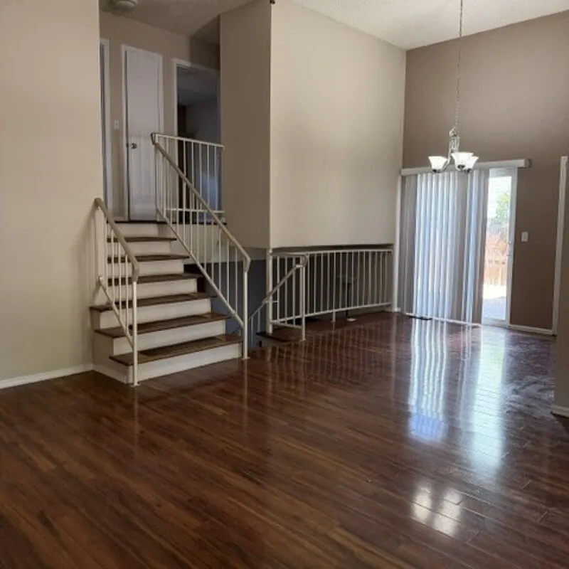 3 bed, 2.0 bath, 1240 sqft, $2,695 — Photo 2