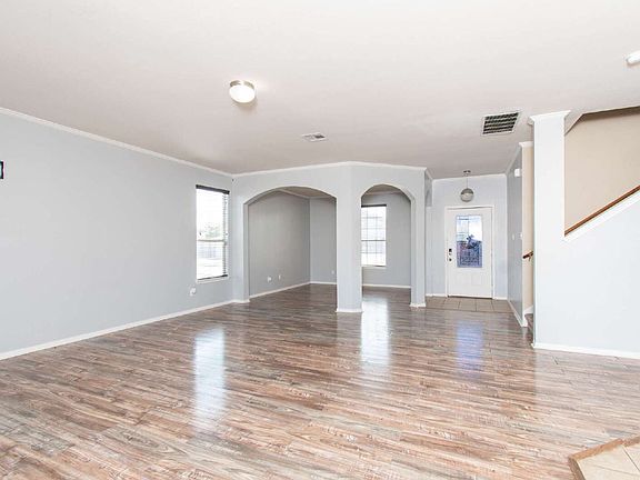5th image of 413 E Orion Dr