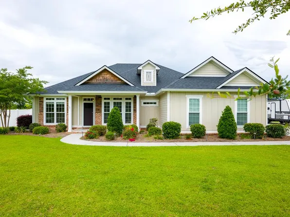 88 White Pond Cir, Nashville, GA 31639