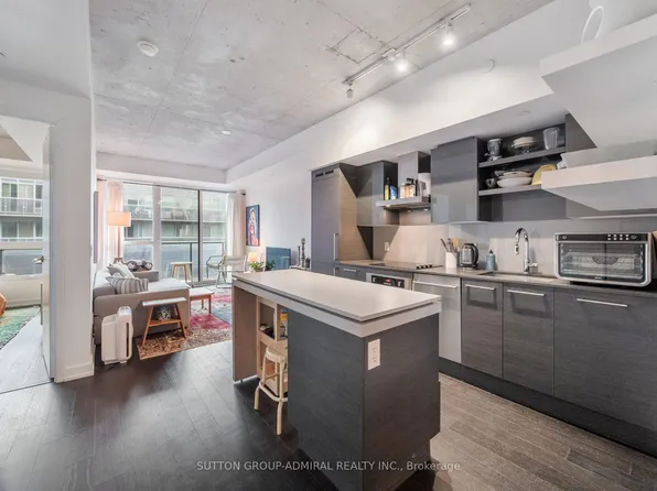1030 King St W #Lph31, Toronto, ON M6K 0B4