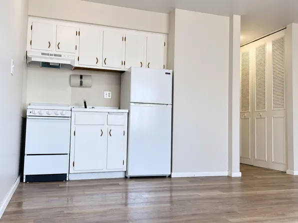 19 Plex Merrill