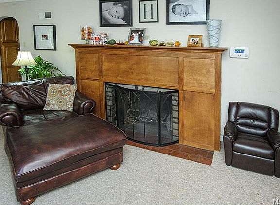 3rd image of 1814 Morven Ave