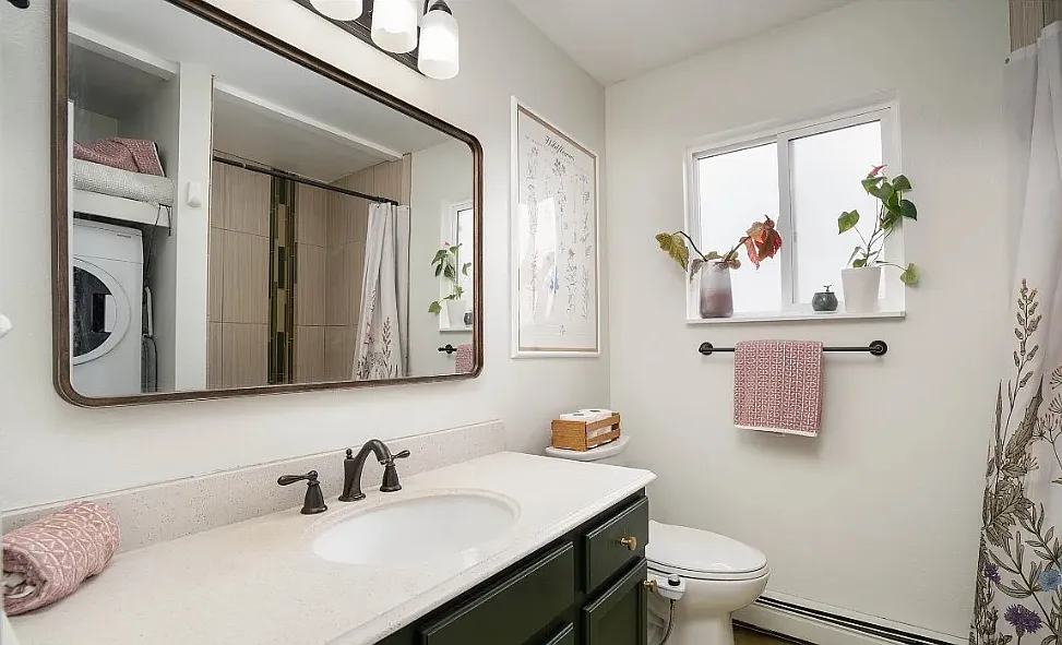 2 bed, 900 sqft, $1,700 — Photo 3