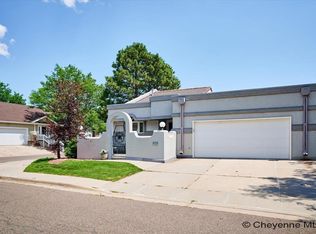 5715 Lakota Ln, Cheyenne, WY 82009
