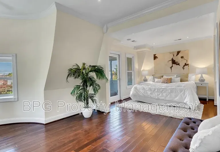 901 N Carolina Ave SE #2 — Photo 27