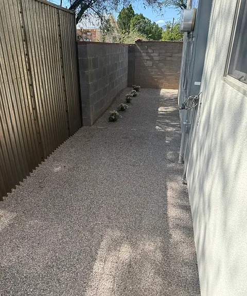 2518 E Hedrick Dr #2 — Photo 15