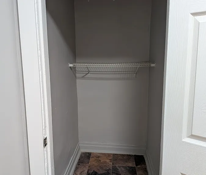 315 William St — Photo 17