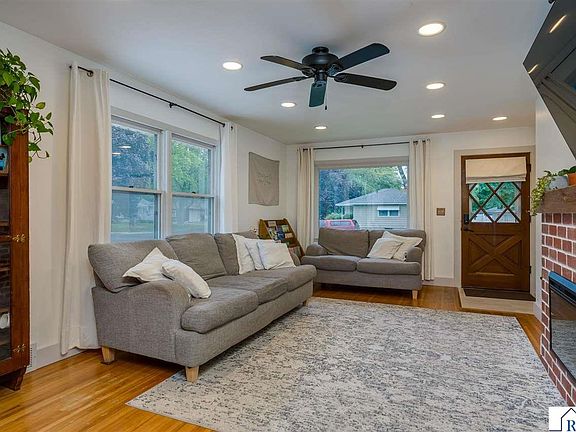 3rd image of 312 N Belmont Dr