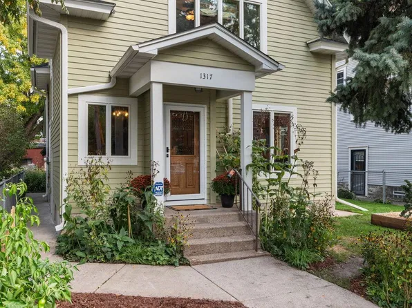 1317 Monroe St NE, Minneapolis, MN 55413
