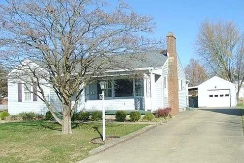 115 Melick St photo 1