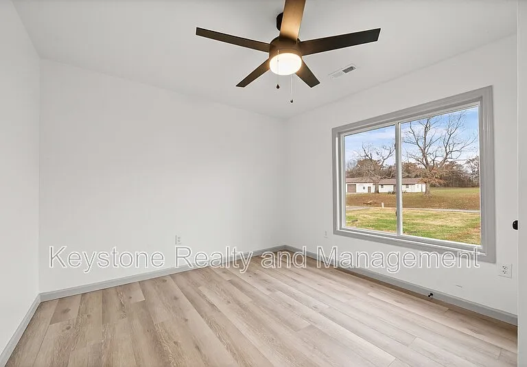 225 Military Rd — Photo 13