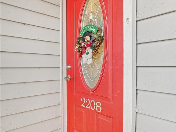 3rd image of 2414 Lake Park #2208