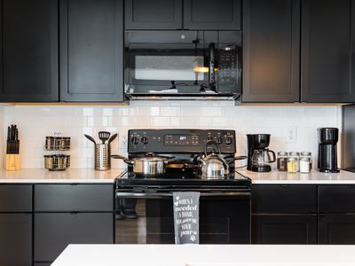 3721 N Hall St #ARG-302, Dallas, TX, 75219