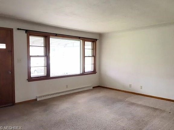 4th image of 3147 Oran Dr