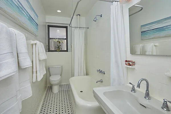 Sold by Compass | media 9