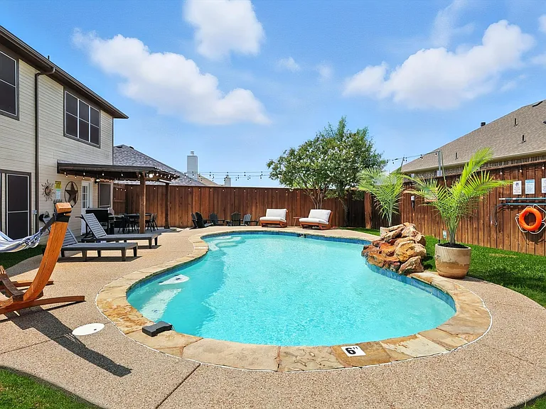 2516 Castle Pines Dr — Photo 40
