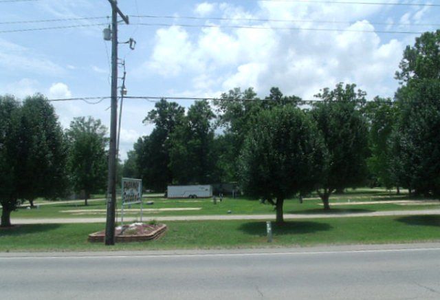 2nd image of 2040 Highway B