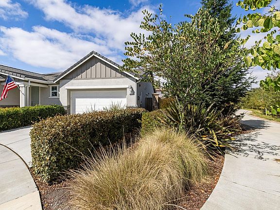 3rd image of 5803 Kittyhawk Place