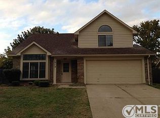 512 Kessler St, Grand Prairie, TX 75052