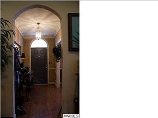 4th image of 1400 Greystone Dr