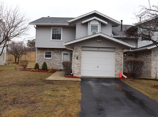 811 N Tamarac Blvd, Addison, IL 60101