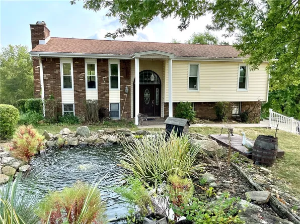 418 Forrest Hill Rd, Industry, PA 15052