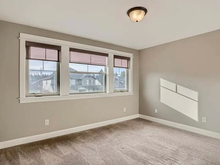 15318 NE 17th St — Photo 22