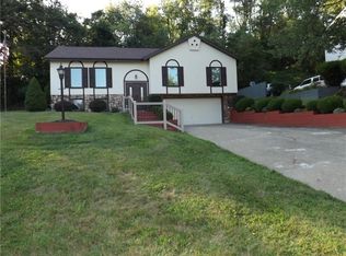 2527 Country Side Ln, Wexford, PA 15090