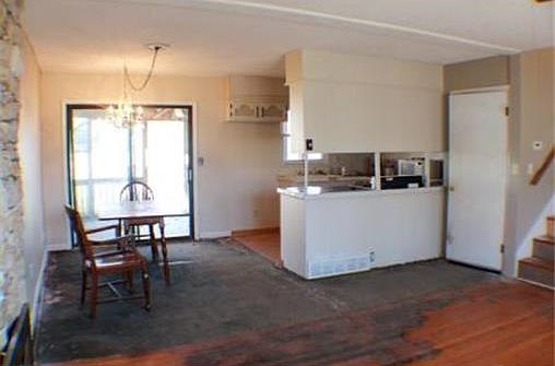 4th image of 4221 S Cottage Avenue