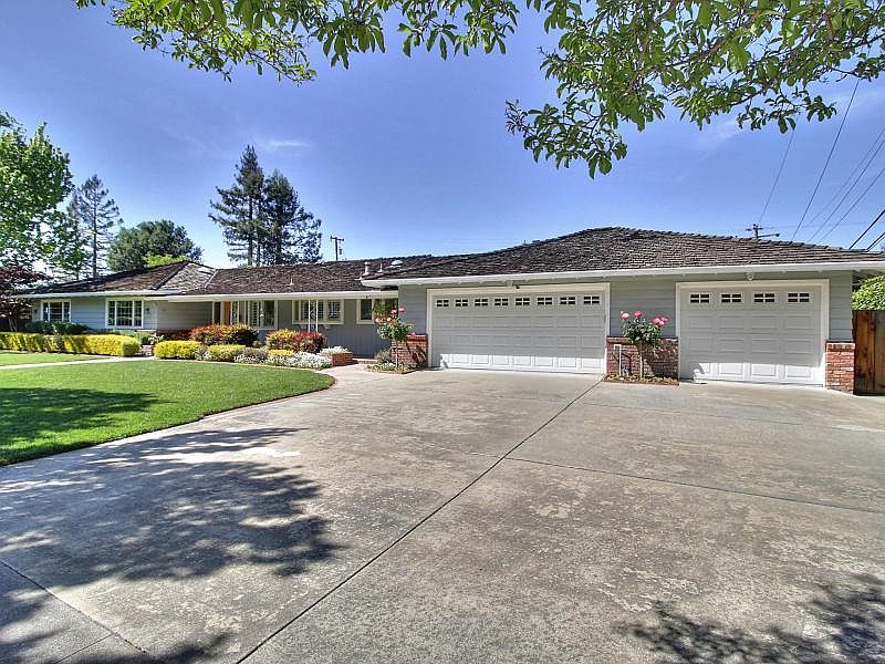 1st image of 1671 Cabana Dr