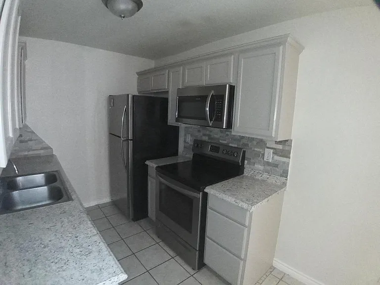 401 Sunset Ln #A — Photo 6