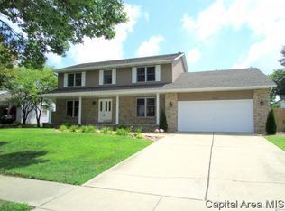 3216 Markwood Ln, Springfield, IL 62712