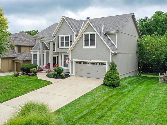 New garage door to 3 car tandem garage