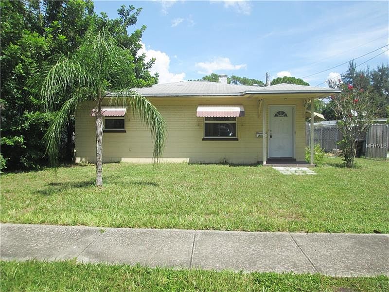 1st image of 211 SE Madison Cir N