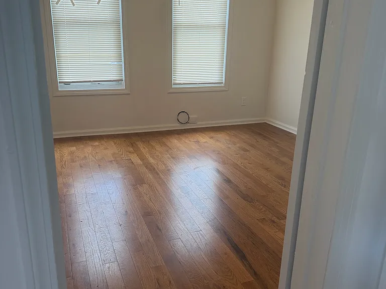 304 Poplar St #1 — Photo 2