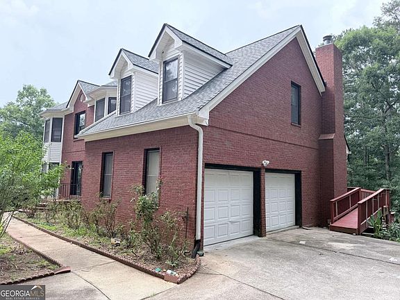 4th image of 3715 Millers Pond Way