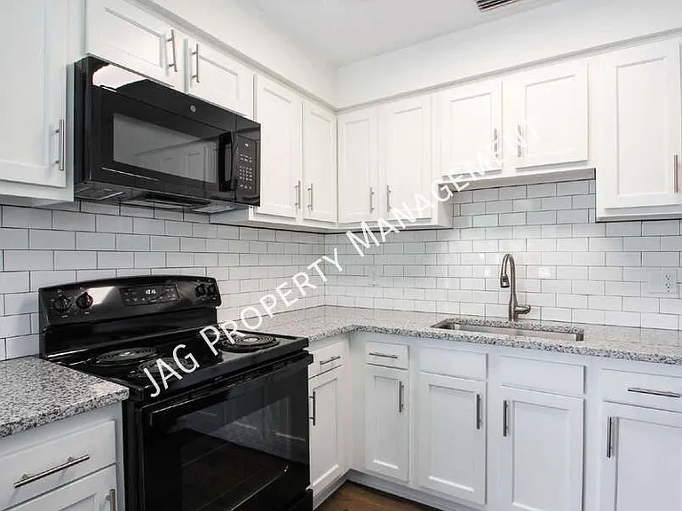 1436 Berrier St #2 — Photo 10