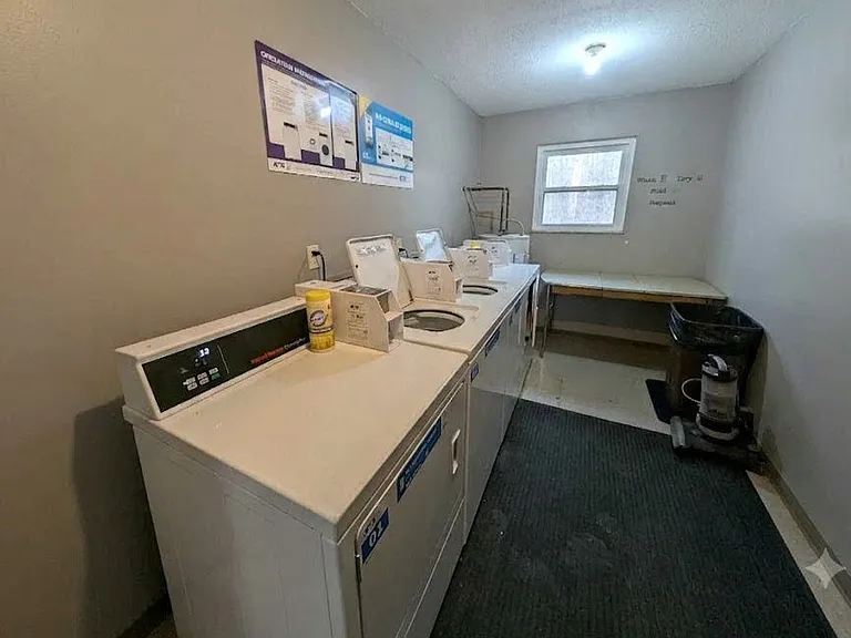 250 E State Rd #7 — Photo 14