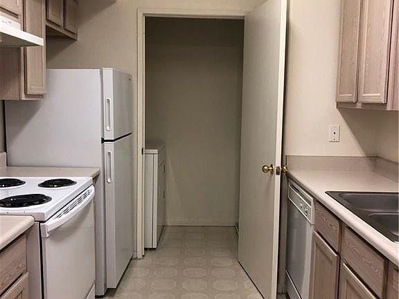 3rd image of 2615 W Gary Ave Unit 2052