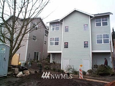 1st image of 10717 Burke N (G) Avenue