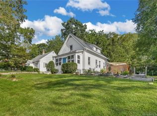 96 Walnut St, Seymour, CT 06483