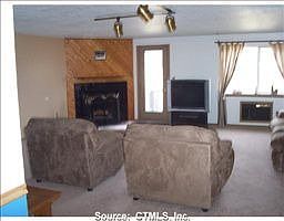 3rd image of 31 Chelsea Ln