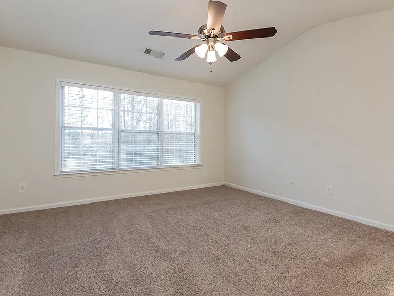 3740 Ridgefair Dr — Photo 11