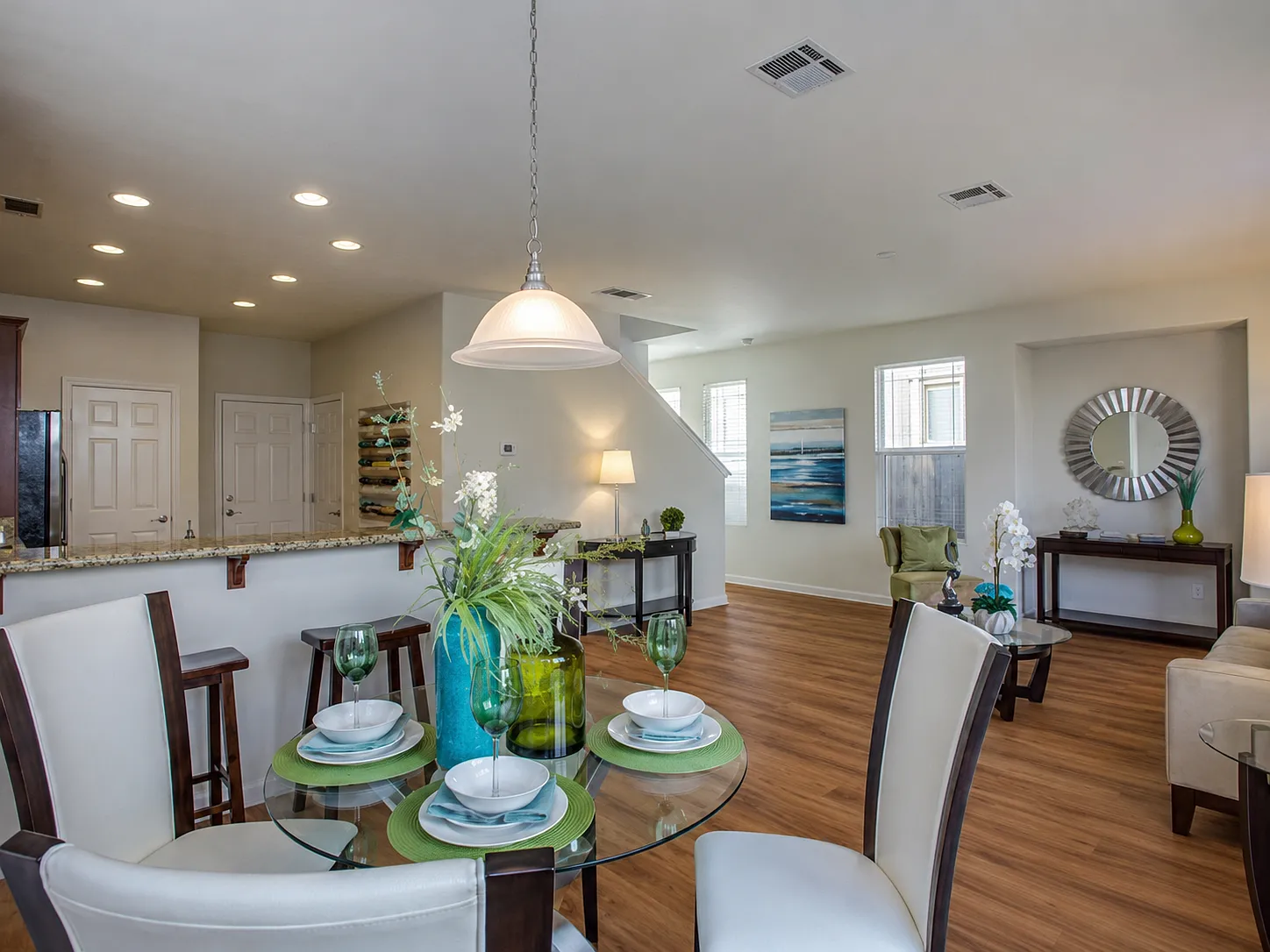9652 Dunbar Dr — Photo 4