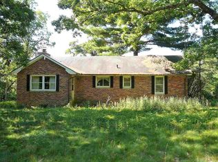 W9865 Pine Ave, Wautoma, WI 54982